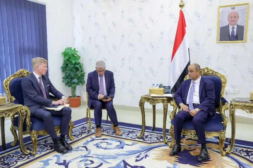 رئيس الوزراء: الكرة في ملعب الحوثيين والسلام مرهون بإنهاء النفوذ الإيراني